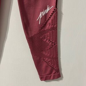 Victoria’s Secret Pink Seamless Leggings with Cutouts XS